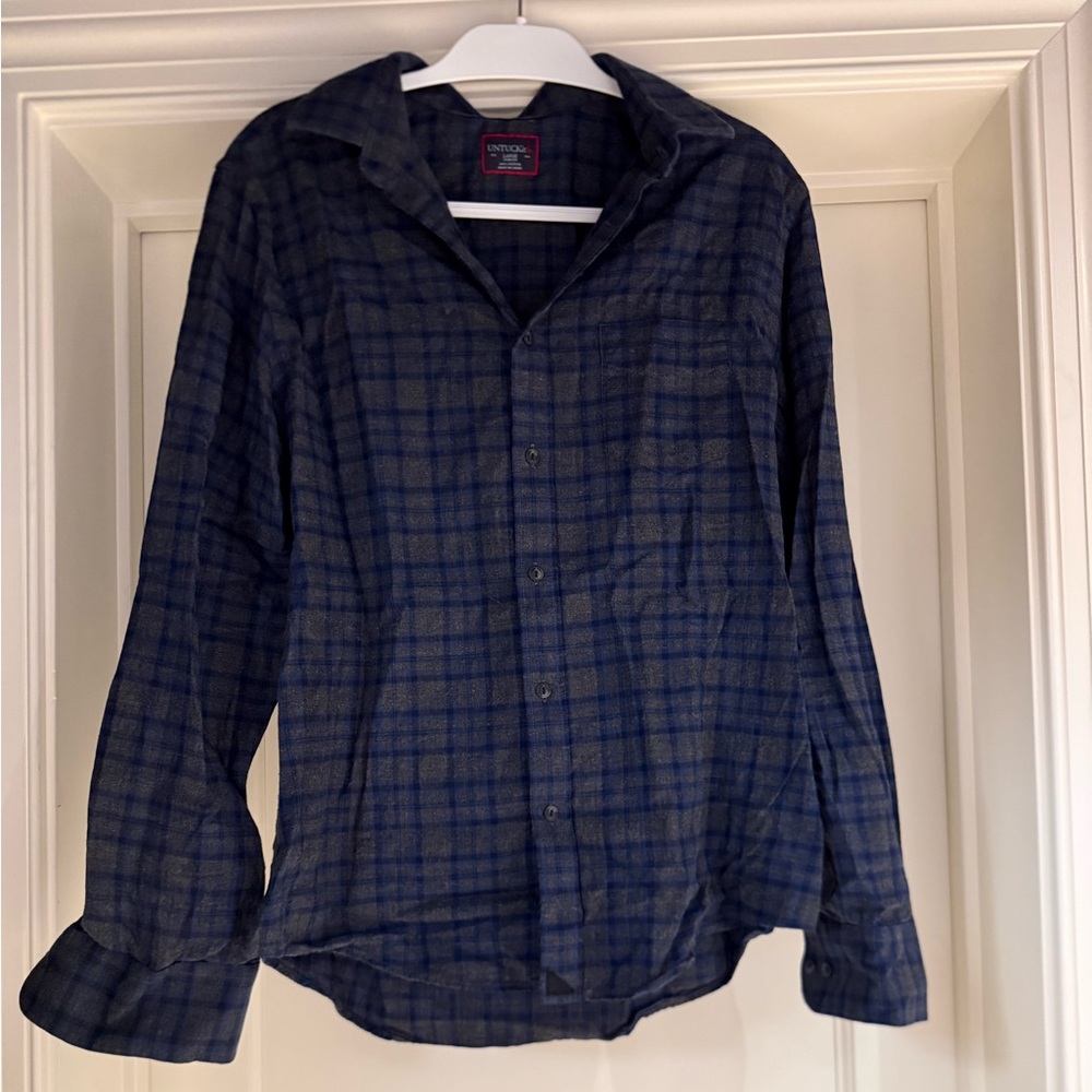 UNTUCKit Men's Navy and Brown Plaid Button-Down Shirt